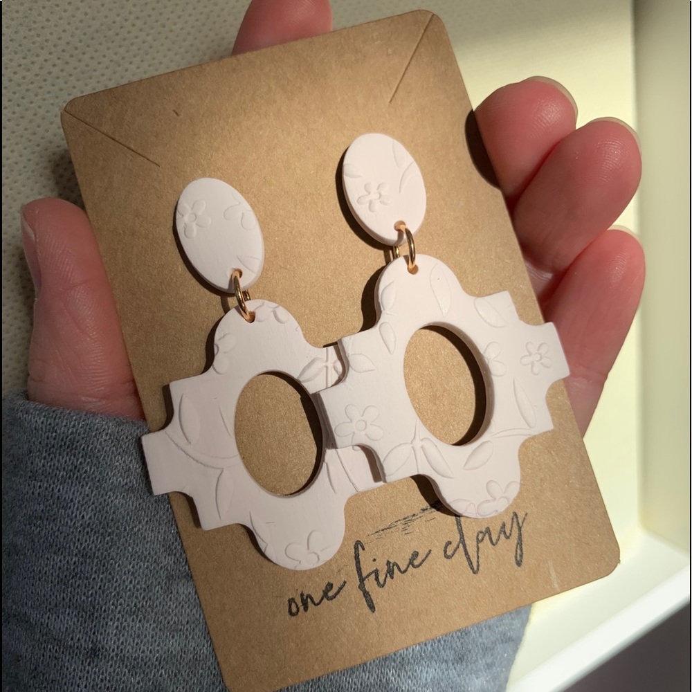 Textured Flower Clay Earrings in Cream - Picture 4 of 8